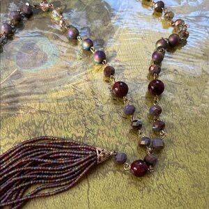 Chic Beaded Necklace in Purple and Gold